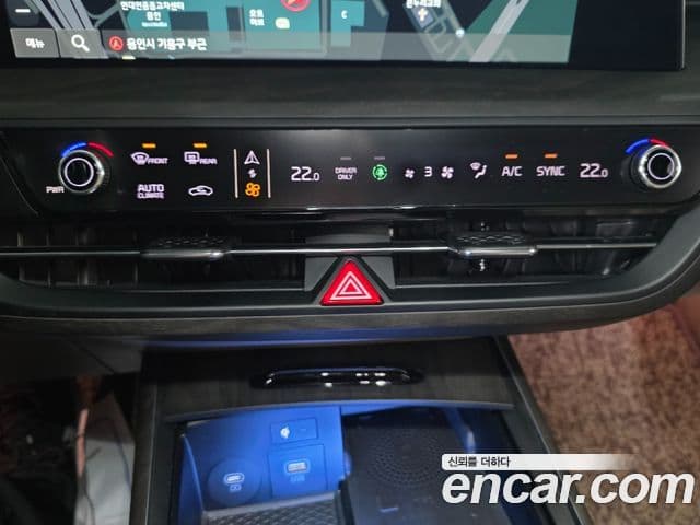 Kia K8 гибрид Signature, 2023 10