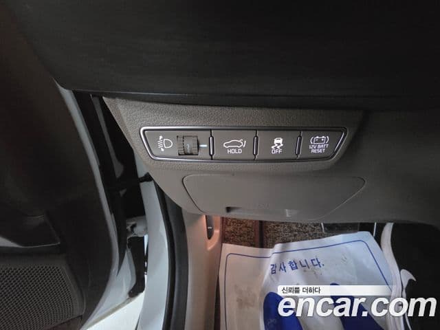 Kia K8 гибрид Signature, 2023 12