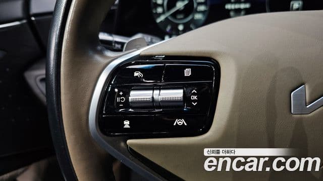 Kia K8 Signature, 2022 3