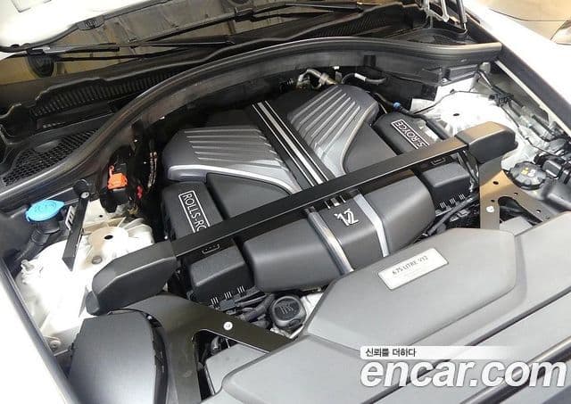 Rolls-Royce Cullinan 6.7 V12 чёрный эмблема, badge, 2023 все фото