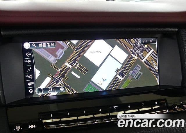 Rolls-Royce Cullinan 6.7 V12 чёрный эмблема, badge, 2023 13