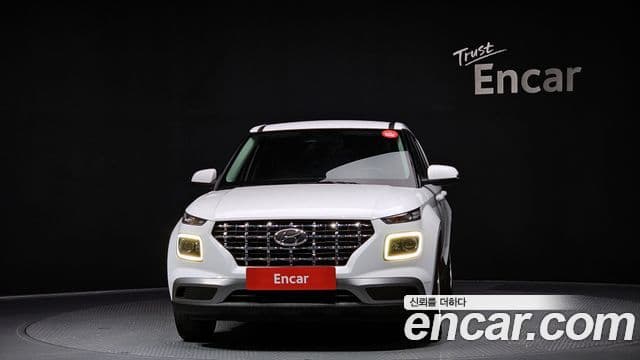 Hyundai Venue Premium, 2023 3