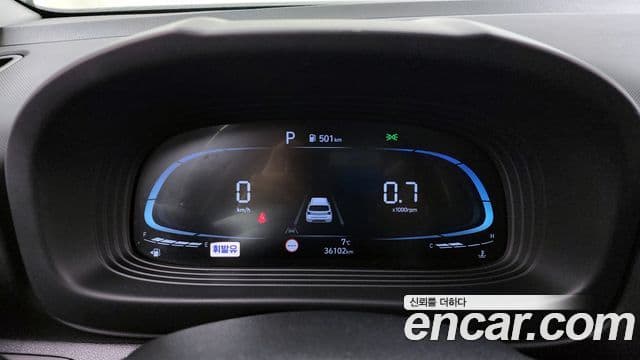 Hyundai Venue Premium, 2023 8