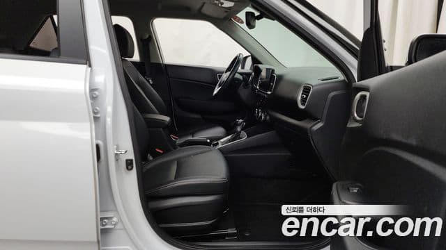 Hyundai Venue Premium, 2023 11