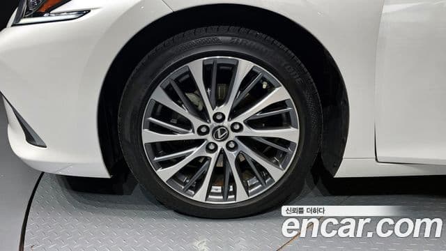 Lexus ES300h 7세대 Luxury, 2019 все фото