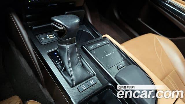 Lexus ES300h 7세대 Luxury, 2019 9