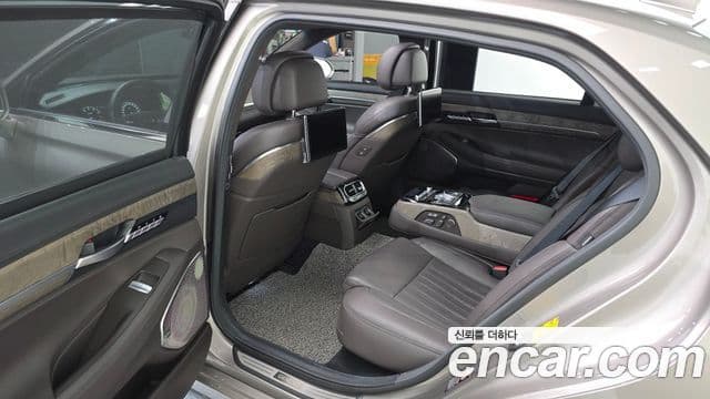 Genesis G90 Prestige, 2019 18