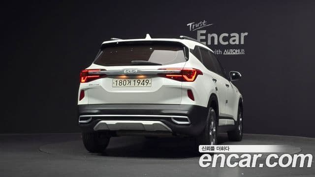 Kia Seltos Trendy, 2023 4