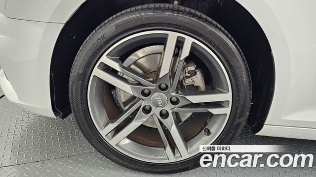 Audi A4 (B9) Premium, 2019 все фото