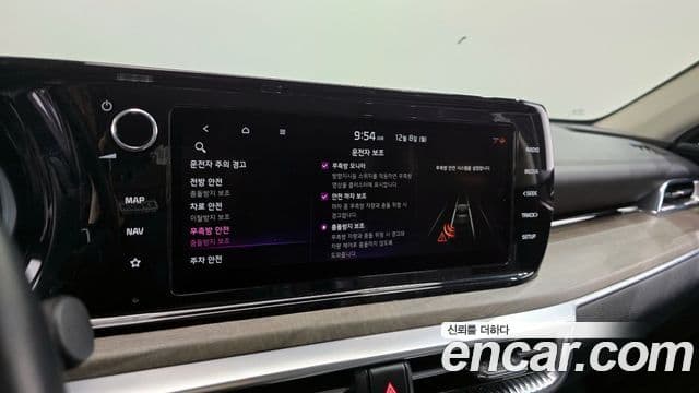 Kia K5 гибрид 3세대 Noblesse, 2020 16