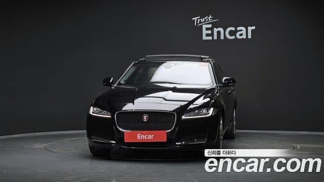 Jaguar XF (X260) 20d Prestige AWD, 2019 3