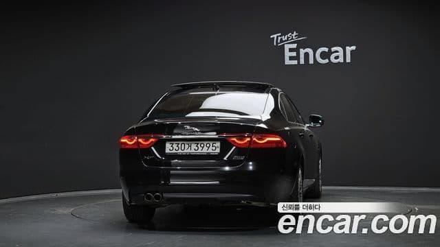 Jaguar XF (X260) 20d Prestige AWD, 2019 4