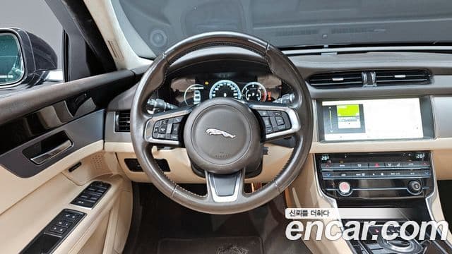 Jaguar XF (X260) 20d Prestige AWD, 2019 13
