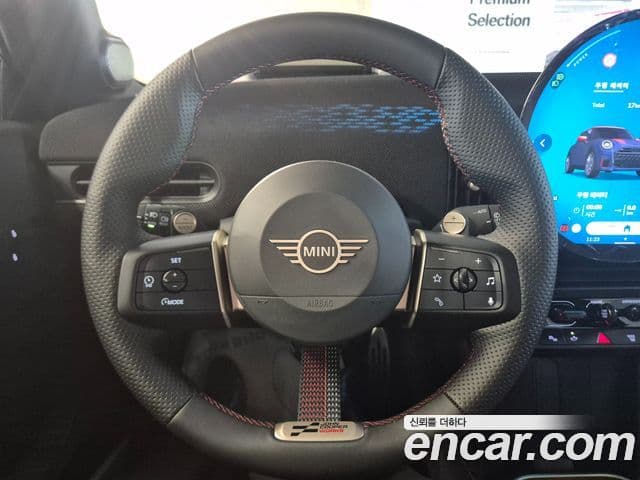 Mini Cooper S 4세대 JCW, 2025 12