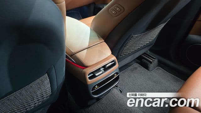 Genesis GV70, 2023 18