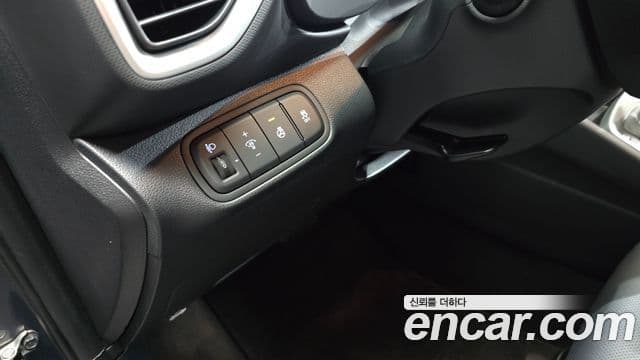 Hyundai Venue Premium, 2023 16