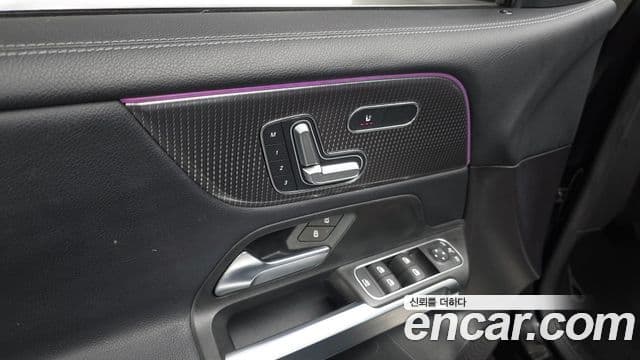 Mercedes-Benz GLB-класс X247 GLB220, 2021 15