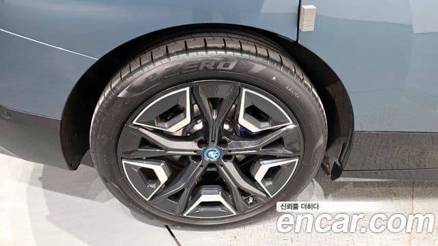 BMW iX xDrive50 Sport Plus, 2022 все фото