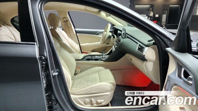 Genesis G70 Elite, 2019 10