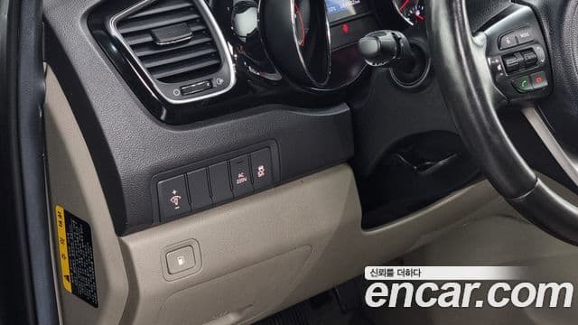 Kia All New Carnival Noblesse, 2016 15