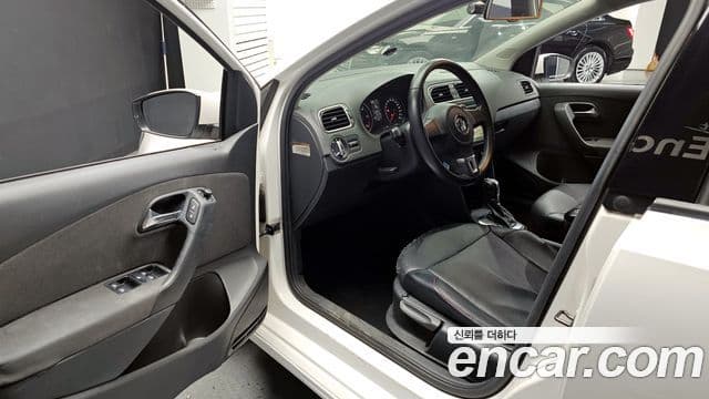 Volkswagen 폴로 5세대, 2013 10