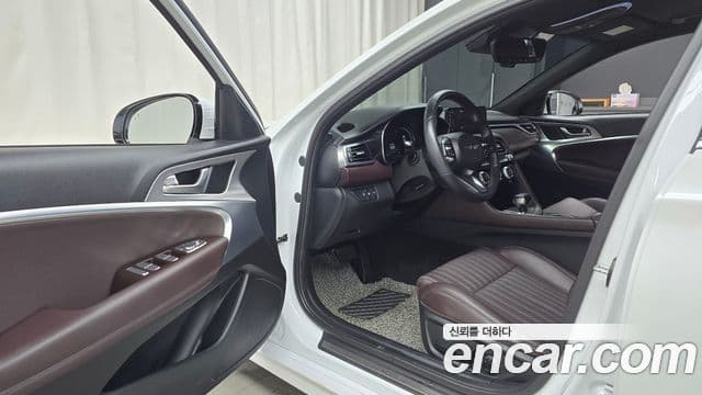 Genesis The / новый New G70, 2022 11