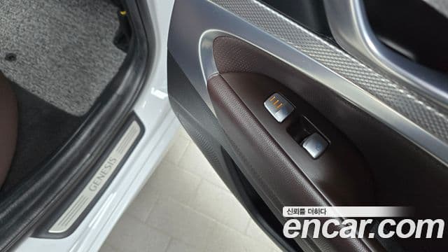 Genesis The / новый New G70, 2022 19