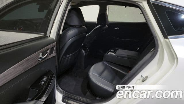 Kia All New K7 3.0 LPI Prestige (арендный автомобиль), 2016 11