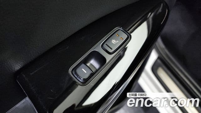 Kia All New K7 3.0 LPI Prestige (арендный автомобиль), 2016 20