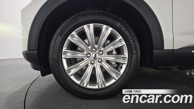 Ford Explorer 6세대 2.3 Limited 4WD, 2023 все фото