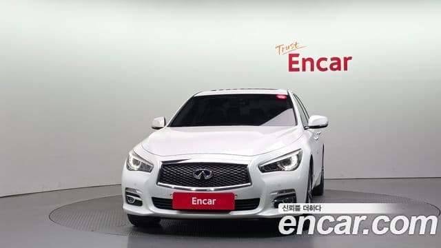 Infiniti Q50 Premium, 2015 3