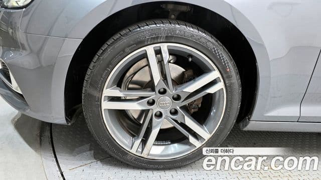 Audi A4 (B9) Premium, 2019 все фото