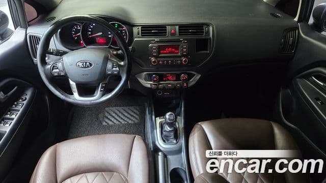 Kia All New Pride Luxury, 2014 7