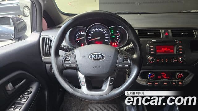 Kia All New Pride Luxury, 2014 13