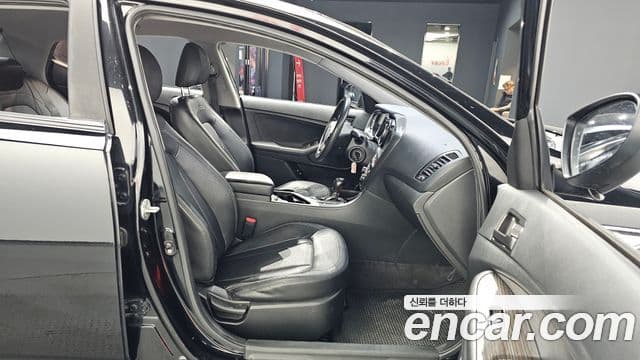 Kia K5 LPI Deluxe, 2011 12