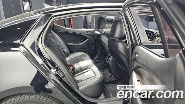 Kia K5 LPI Deluxe, 2011 13