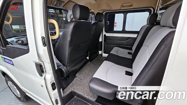 동풍소콘 C35 EV 4-seater, 2023 13