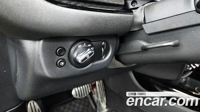 Mini Cooper S 클럽맨 2세대, 2023 16