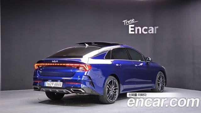Kia K5 3세대 Signature, 2022 2