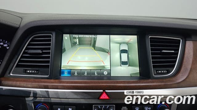 Genesis G80 Premium Luxury, 2017 16