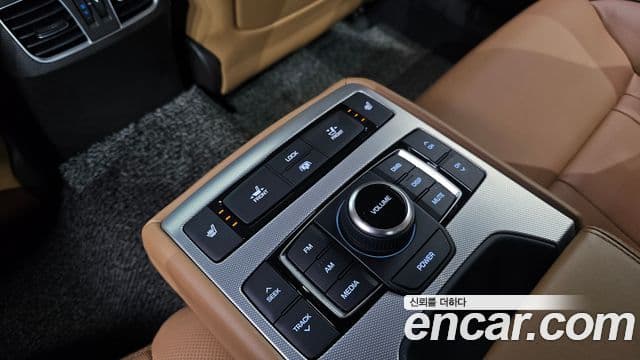 Genesis G80 Premium Luxury, 2017 19