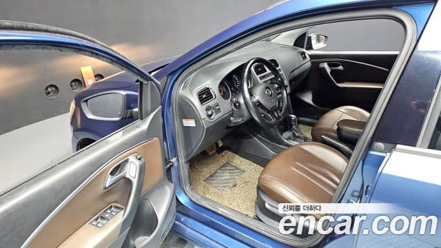 Volkswagen 폴로 5세대, 2015 10