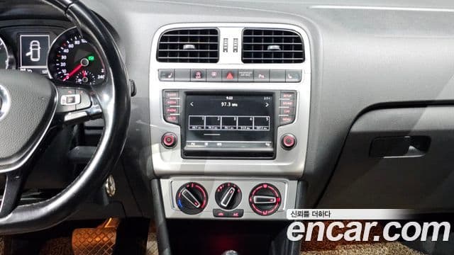 Volkswagen 폴로 5세대, 2015 14