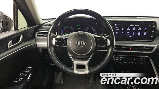 Kia K5 гибрид 3세대 Prestige, 2020 13