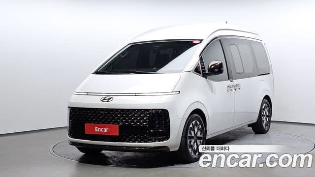 Hyundai Staria лимузин, 2022 1