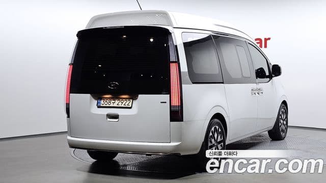 Hyundai Staria лимузин, 2022 2