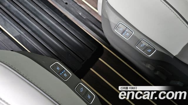 Hyundai Staria лимузин, 2022 18