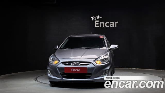 Hyundai Accent(новый кузов / новое поколение) Modern, 2015 3