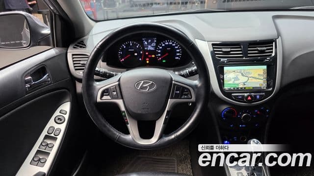 Hyundai Accent(новый кузов / новое поколение) Modern, 2015 14