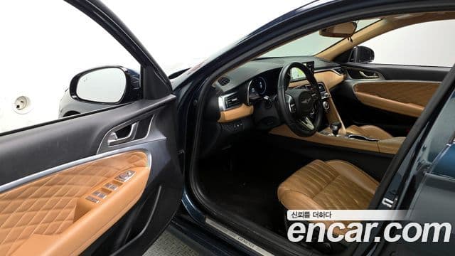 Genesis The / новый New G70 슈팅브레이크, 2023 10